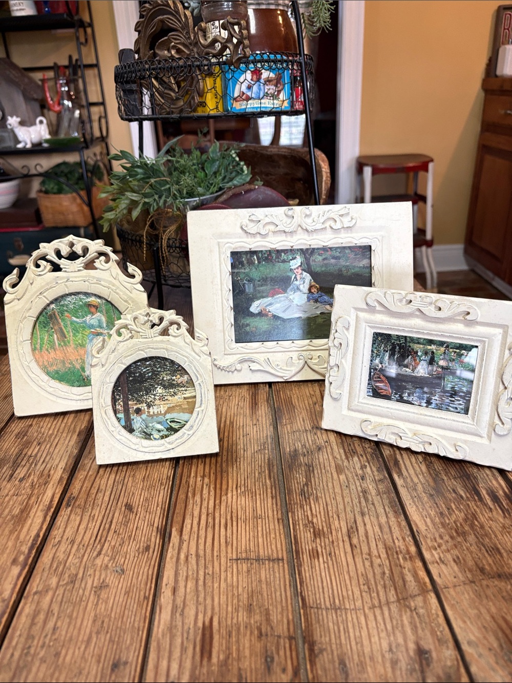 Vintage-Style Cream Ornate Picture Frame Set (4) - Home Accents